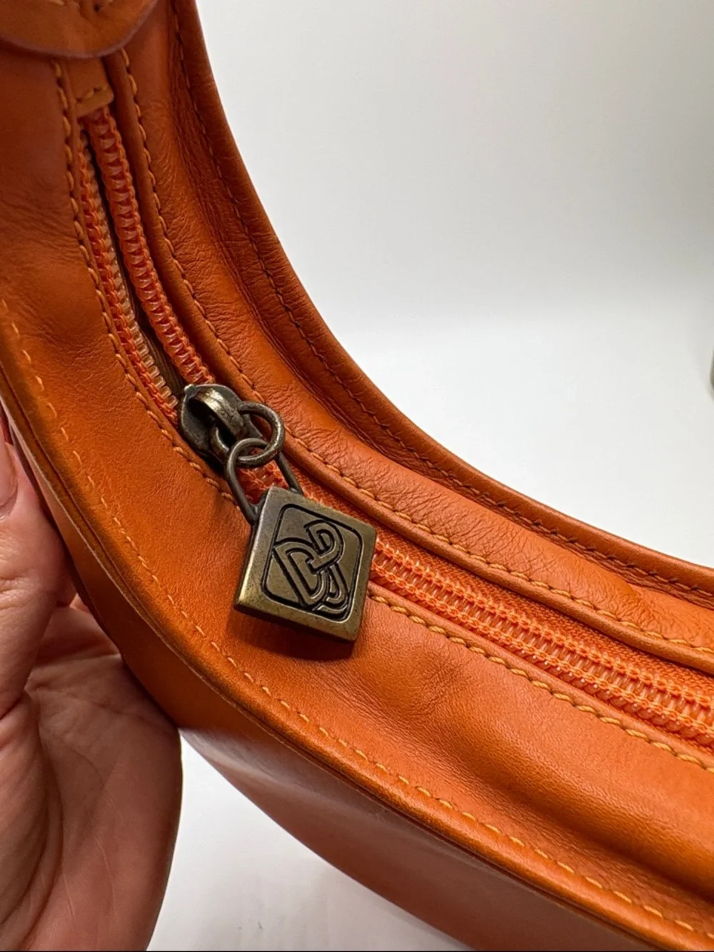 Vintage Donald Jpliner Italian leather shoulder purse - Picture 3 of 5